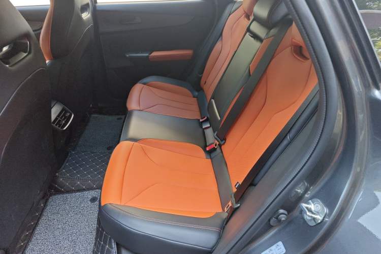 Used CHANGAN UNI-V 2025 Model Third-Generation 2.0T Dynamic Edition Left Rear Seat