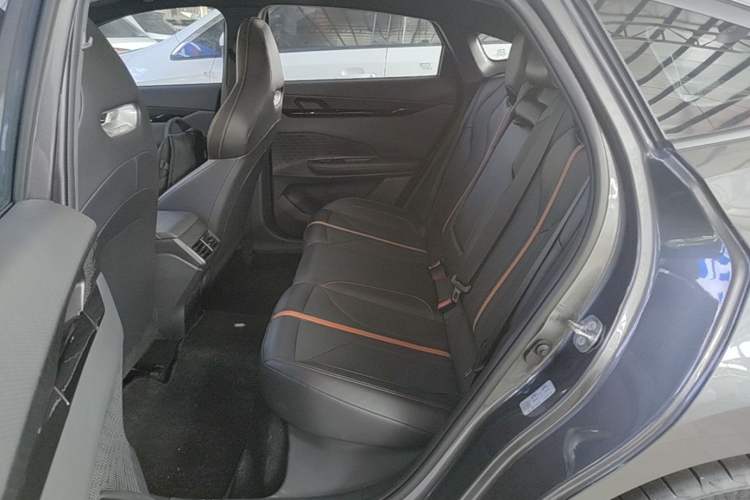Used CHANGAN UNI-V 2025 1.5T 500Bar Prestige Version Left Rear Seat