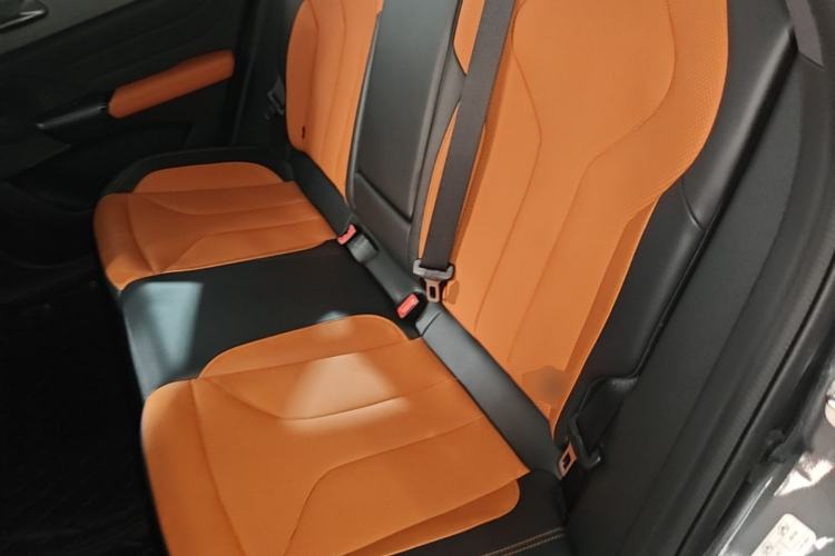 Used CHANGAN UNI-V 2025 Model Third-Generation 1.5T 500Bar Prestige Sports Edition Left Rear Seat