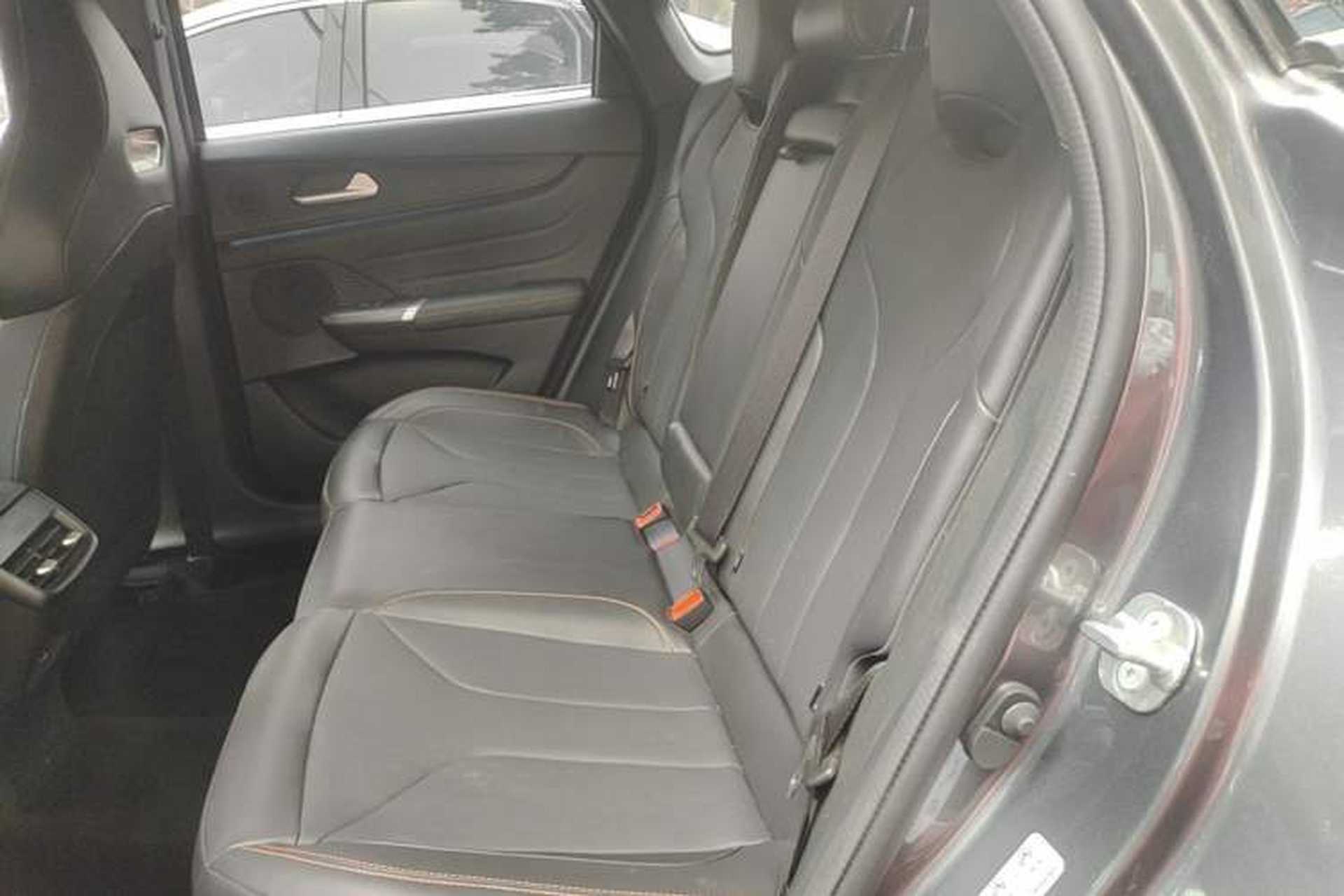 Used CHANGAN UNI-V 2025 Model Third-Generation 1.5T 500Bar Prestige Edition Left Rear Seat
