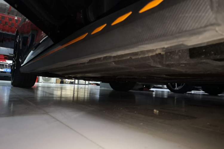 Used CHANGAN UNI-V 2025 Model Third-Generation 2.0T Dynamic Edition Left Side Sill