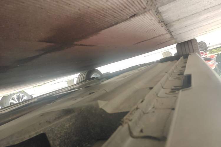 Used CHANGAN UNI-V 2025 Model Third-Generation 1.5T 500Bar Prestige Edition Left Side Sill