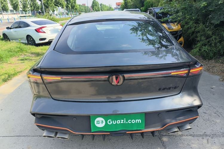 Used CHANGAN UNI-V 2025 Model Third-Generation 2.0T Dynamic Edition Rear