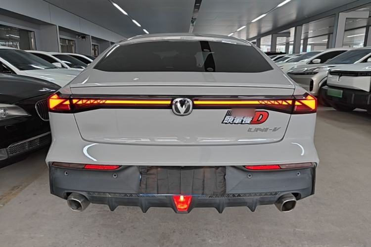 Used CHANGAN UNI-V 2025 1.5T 500Bar High-Energy Version Rear