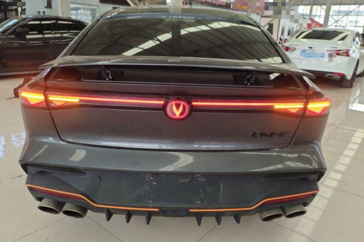 Used CHANGAN UNI-V 2025 Model Third-Generation 2.0T Dynamic Edition Rear