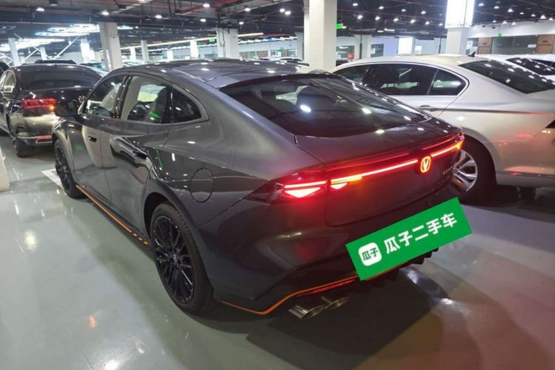 Used CHANGAN UNI-V 2025 Model Third-Generation 1.5T 500Bar Prestige Sports Edition Rear Left 45 Deg
