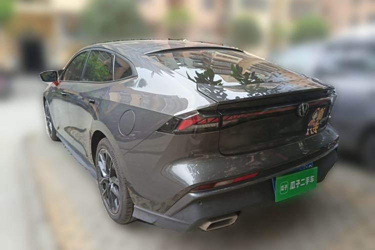Used CHANGAN UNI-V 2025 1.5T 500Bar Prestige Version Rear Left 45 Deg