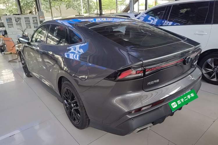 Used CHANGAN UNI-V 2025 1.5T 500Bar Prestige Version Rear Left 45 Deg