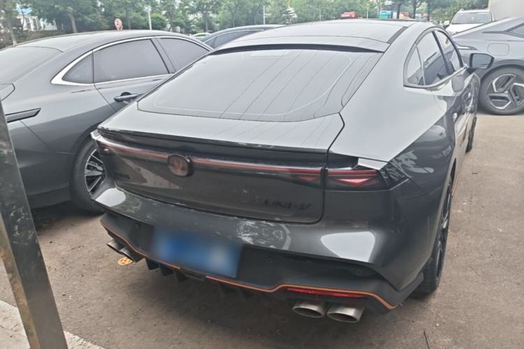 Used CHANGAN UNI-V 2025 Model Third-Generation 2.0T Dynamic Edition Rear