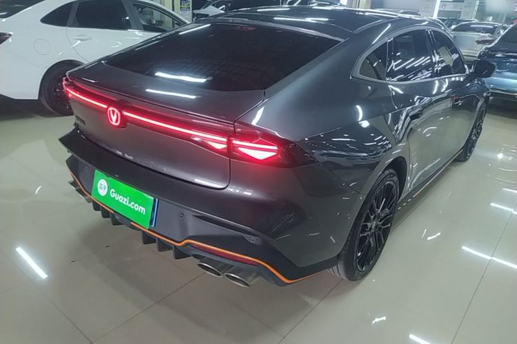 Used CHANGAN UNI-V 2025 Model Third-Generation 2.0T Dynamic Edition Rear Right 45 Deg