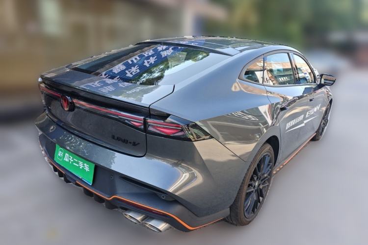 Used CHANGAN UNI-V 2025 Model Third-Generation 2.0T Dynamic Edition Rear Right 45 Deg