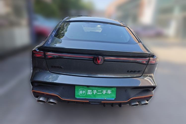 Used CHANGAN UNI-V 2025 Model Third-Generation 2.0T Dynamic Edition Rear