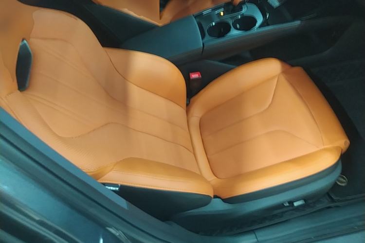 Used CHANGAN UNI-V 2025 Model Third-Generation 2.0T Dynamic Edition Right Front Seat