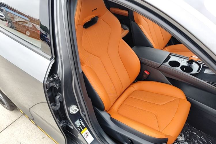 Used CHANGAN UNI-V 2025 Model Third-Generation 2.0T Dynamic Edition Right Front Seat