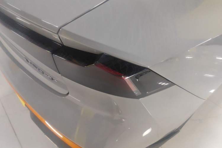Used CHANGAN UNI-V 2025 1.5T 500Bar Prestige Sporty Version Right Rear Taillight