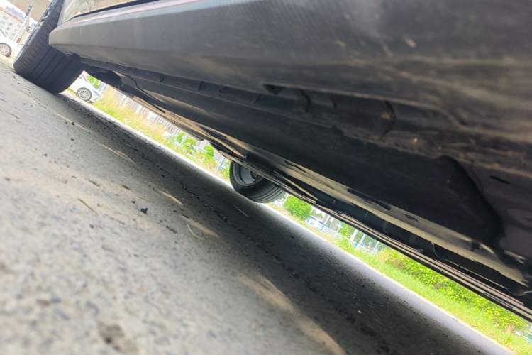 Used CHANGAN UNI-V 2025 Model Third-Generation 2.0T Dynamic Edition Right Side Sill