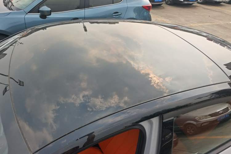 Used CHANGAN UNI-V 2025 Model Third-Generation 2.0T Dynamic Edition Roof