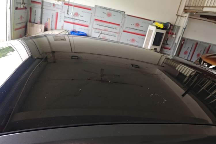 Used CHANGAN UNI-V 2025 Model Third-Generation 2.0T Dynamic Edition Roof