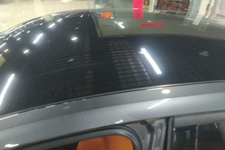 Used CHANGAN UNI-V 2025 Model Third-Generation 2.0T Dynamic Edition Roof