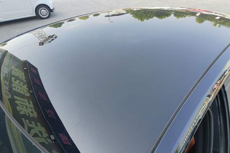 Used CHANGAN UNI-V 2025 Model Third-Generation 2.0T Dynamic Edition Roof