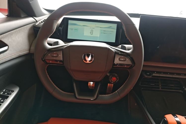 Used CHANGAN UNI-V 2025 Model Third-Generation 2.0T Dynamic Edition Steering Wheel