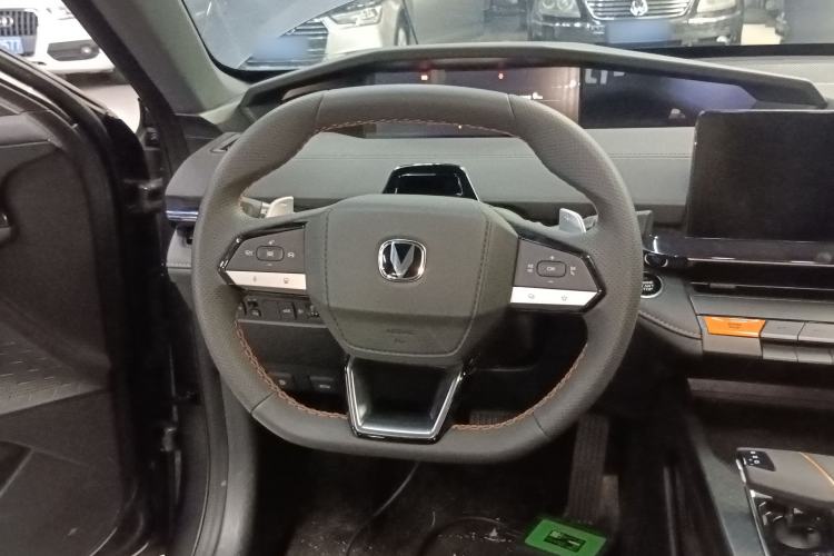 Used CHANGAN UNI-V 2025 1.5T 500Bar High-Energy Version Steering Wheel