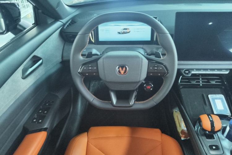 Used CHANGAN UNI-V 2025 Model Third-Generation 2.0T Dynamic Edition Steering Wheel