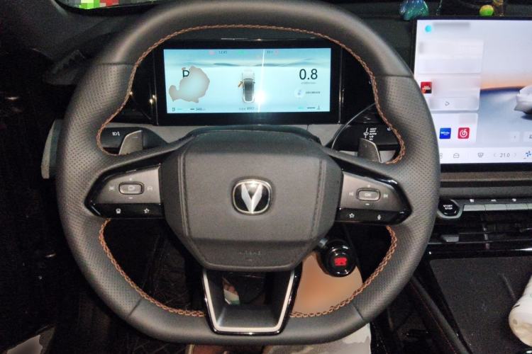 Used CHANGAN UNI-V 2025 Model Third-Generation 2.0T Dynamic Edition Steering Wheel