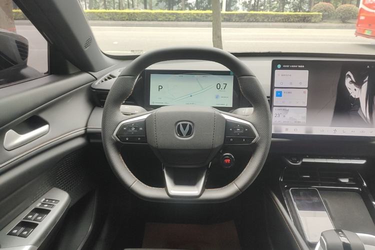 Used CHANGAN UNI-V 2025 Model Third-Generation 1.5T 500Bar Prestige Edition Steering Wheel