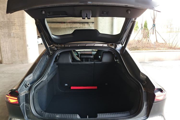 Used CHANGAN UNI-V 2025 Model Third-Generation 2.0T Dynamic Edition Trunk
