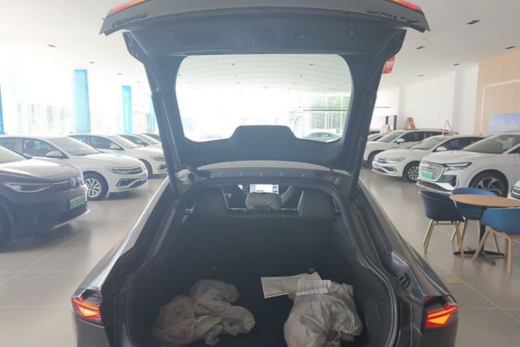 Used CHANGAN UNI-V 2025 Model Third-Generation 2.0T Dynamic Edition Trunk