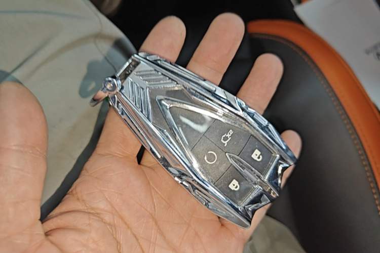 Used CHANGAN UNI-V 2025 1.5T 500Bar High-Energy Version Vehicle Key