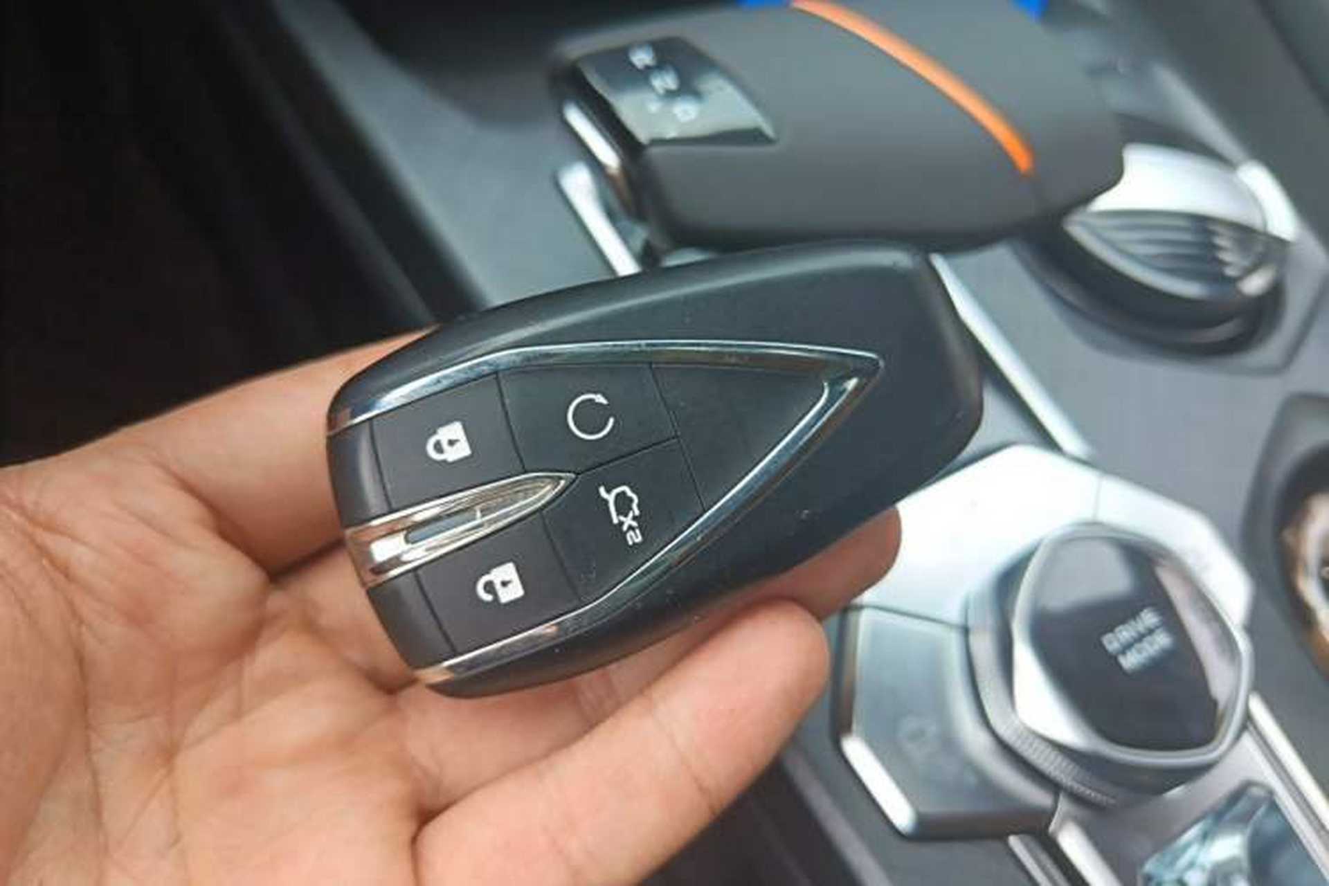 Used CHANGAN UNI-V 2025 1.5T 500Bar Prestige Version Vehicle Key