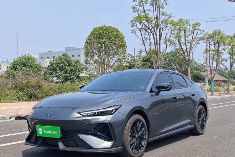 Used CHANGAN UNI-V 2025 Model Third-Generation 1.5T 500Bar Prestige Edition Guazi used car, China used car export, Used car for sale, Used  cars, Cheapest cars for sale