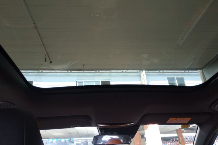 Used CHANGAN UNI-V 2025 Model Third-Generation 2.0T Dynamic Edition Headliner