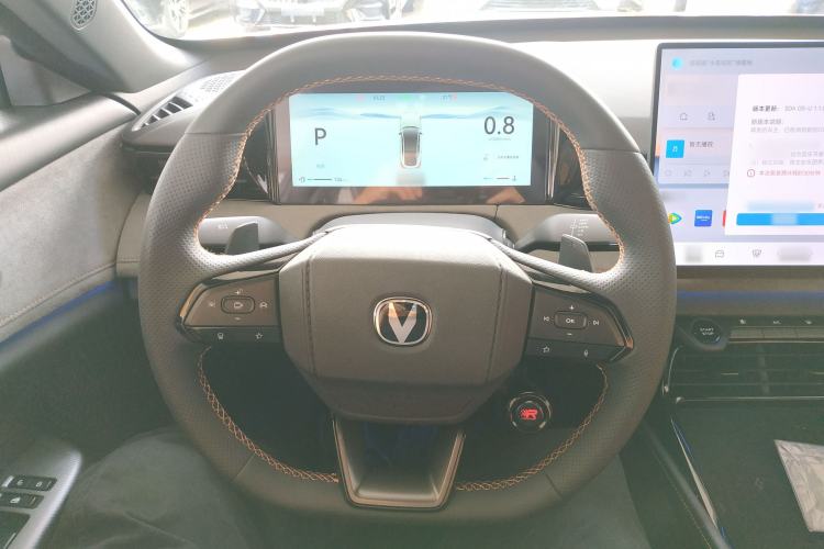 Used CHANGAN UNI-V 2025 Model Third-Generation 2.0T Dynamic Edition Steering Wheel