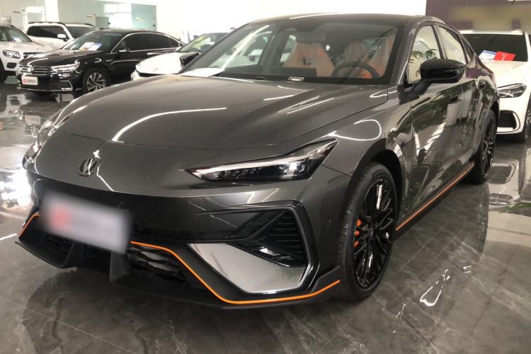 CHANGAN UNI-V 2025 Model Third-Generation 2.0T Dynamic Edition