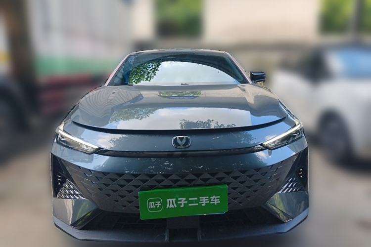 Used CHANGAN UNI-V 2025 1.5T 500Bar Prestige Version Front