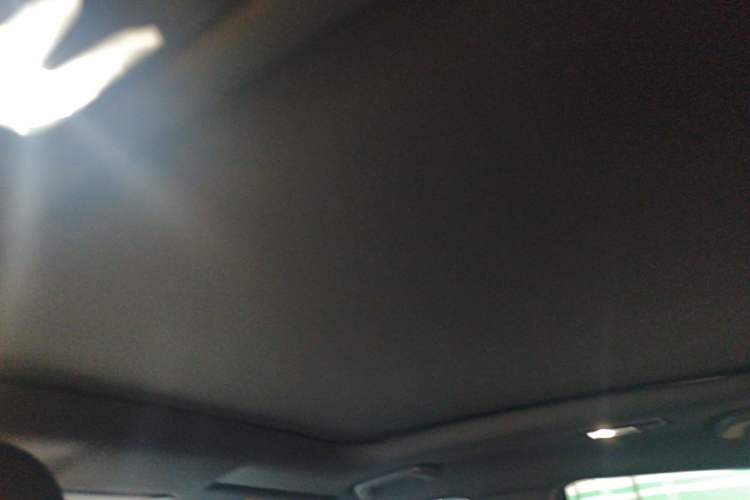 Used CHANGAN UNI-V 2025 1.5T 500Bar Prestige Version Headliner