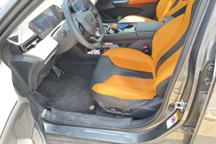 Used CHANGAN UNI-V 2025 Model Third-Generation 2.0T Dynamic Edition Left Front Seat