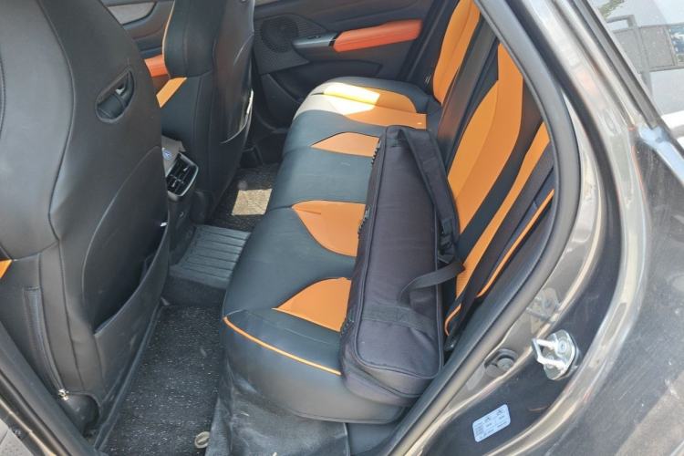Used CHANGAN UNI-V 2025 Model Third-Generation 2.0T Dynamic Edition Left Rear Seat