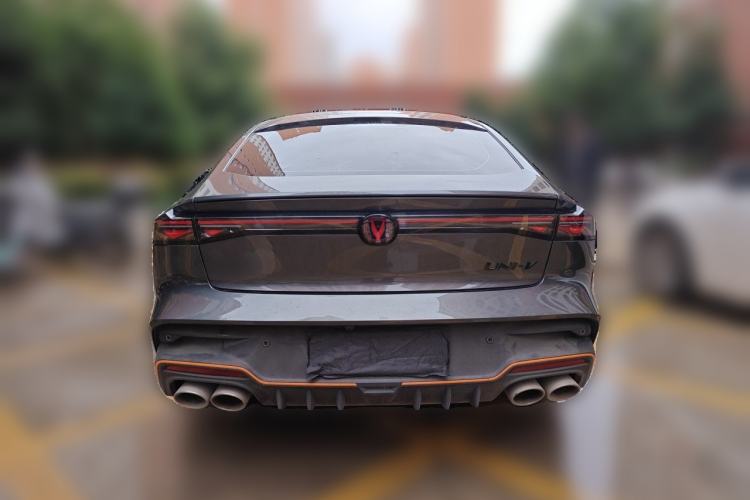 Used CHANGAN UNI-V 2025 Model Third-Generation 2.0T Dynamic Edition Rear