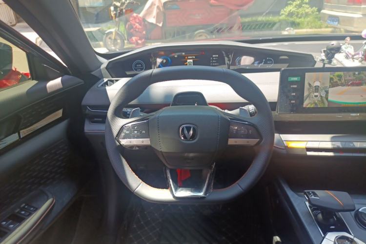 Used CHANGAN UNI-V 2025 1.5T 500Bar Prestige Version Steering Wheel