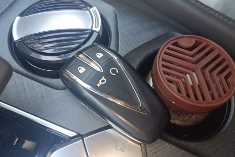 Used CHANGAN UNI-V 2025 1.5T 500Bar Prestige Version Vehicle Key