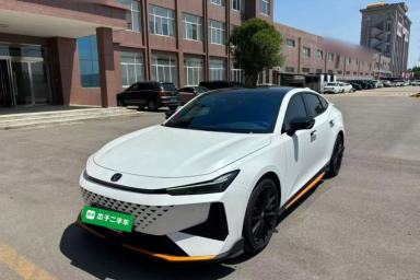 Used CHANGAN UNI-V 2025 1.5T 500Bar Prestige Sporty Version