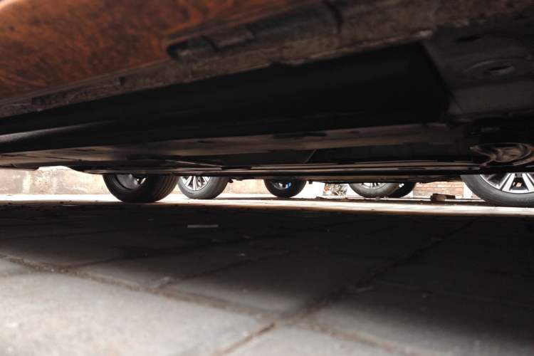 Used CHANGAN UNI-V 2025 1.5T 500Bar Prestige Sporty Version Chassis Front Right