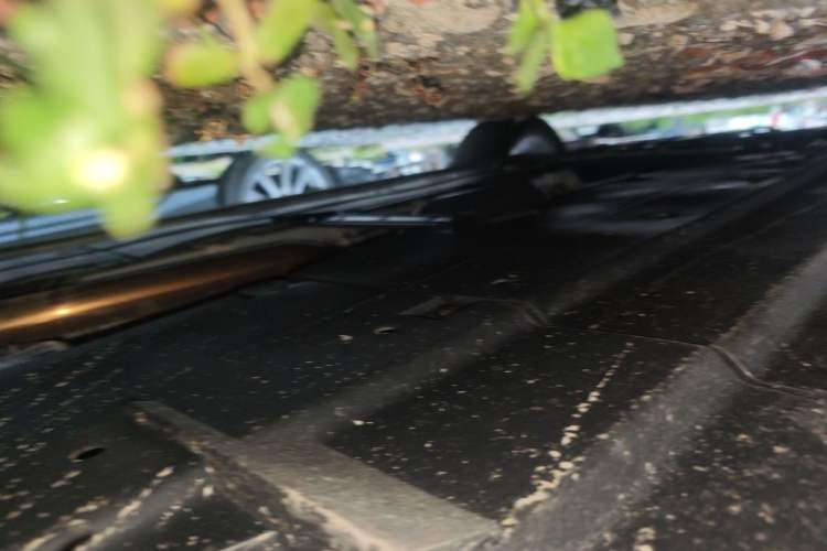 Used CHANGAN UNI-V 2025 Model Third-Generation 1.5T 500Bar Prestige Sports Edition Chassis Rear Left