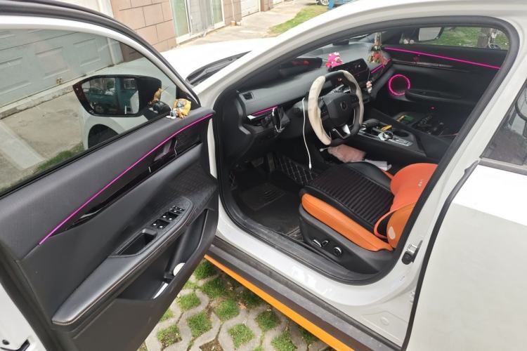 Used CHANGAN UNI-V 2025 1.5T 500Bar Prestige Sporty Version Driver Seat