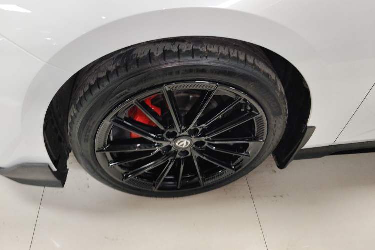 Used CHANGAN UNI-V 2025 1.5T 500Bar Prestige Sporty Version Exterior 2