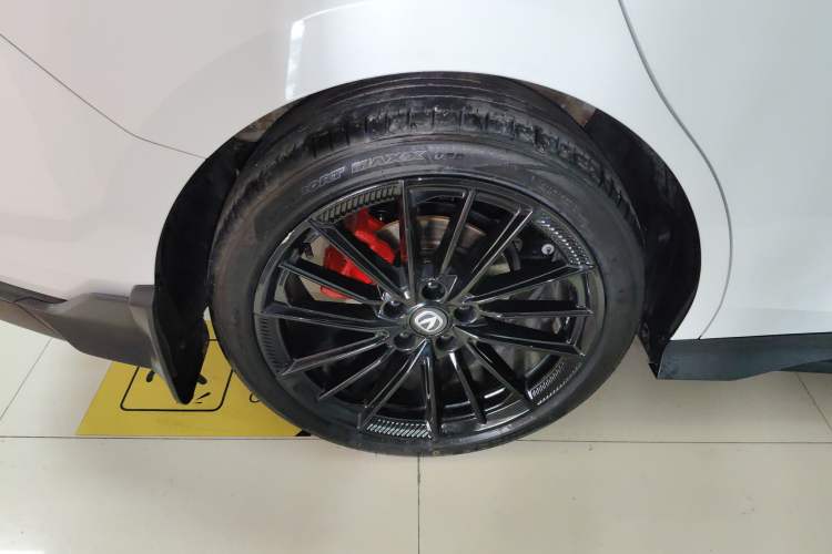 Used CHANGAN UNI-V 2025 1.5T 500Bar Prestige Sporty Version Exterior 3